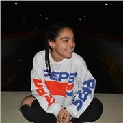 Doy clases de biología de distintos niveles, hasta bachiller, principalmente. También doy clases de otras asignaturas como Química, Inglés, Mates